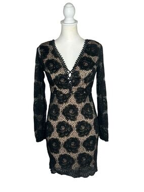 Scobe Black Floral Lace Long-Sleeve V-Neck Cocktail Dress EUC Sz M Bodycon Fairy